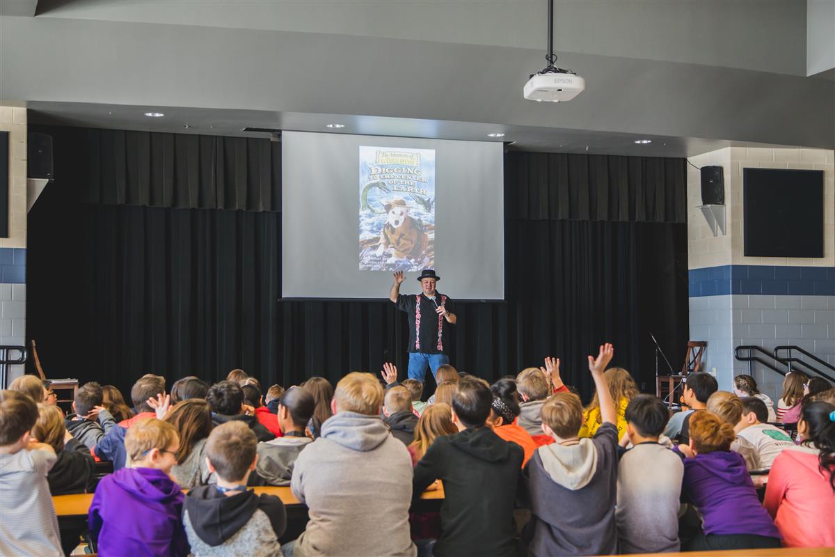 Michael Anthony Steele presents to students. 