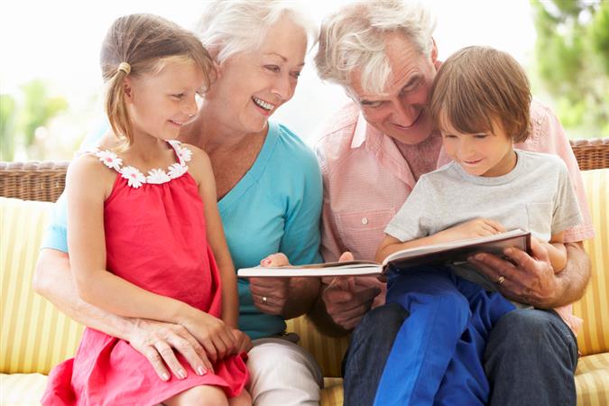 Family reading 